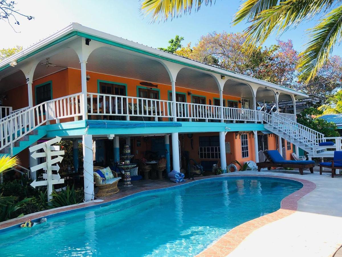 Coral Cove Inn Maya Beach Exterior photo